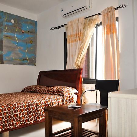 Guest House Lumen Lomé Extérieur photo