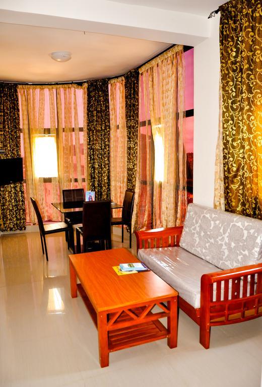 Guest House Lumen Lomé Extérieur photo
