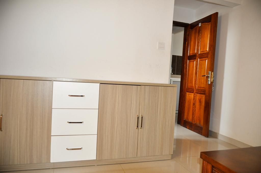 Guest House Lumen Lomé Extérieur photo