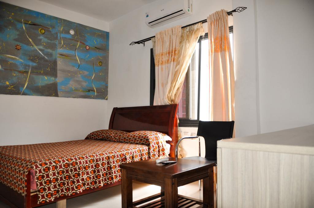 Guest House Lumen Lomé Extérieur photo