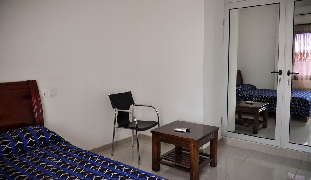 Guest House Lumen Lomé Extérieur photo
