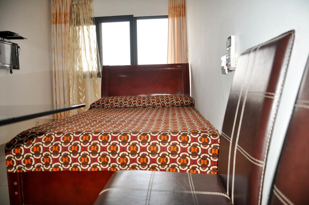 Guest House Lumen Lomé Extérieur photo